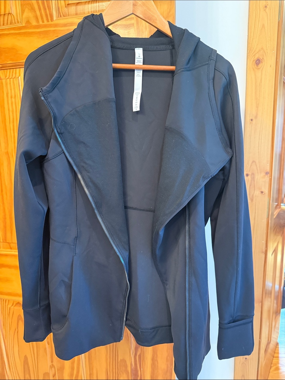 Lululemon Black Hooded Zipper Jacket - Women
